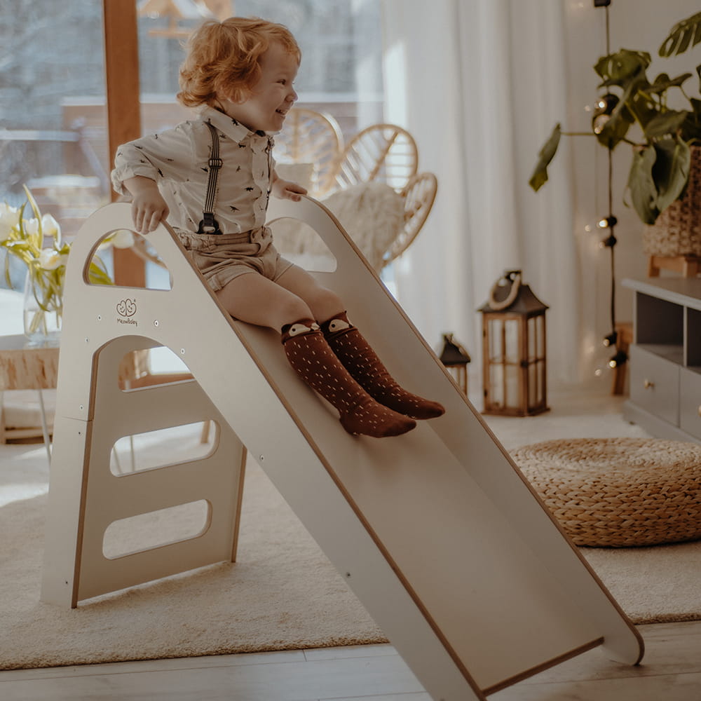 Houten indoor Scandi glijbaan voor kinderen 87x46cm